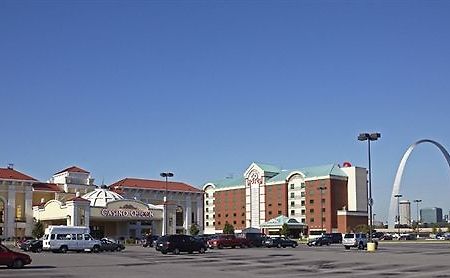 Casino Queen Hotel Saint Louis Bagian luar foto