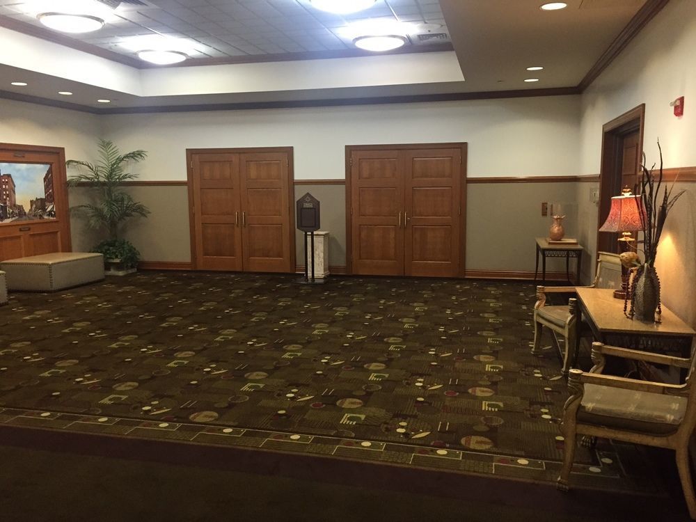 Casino Queen Hotel Saint Louis Bagian luar foto