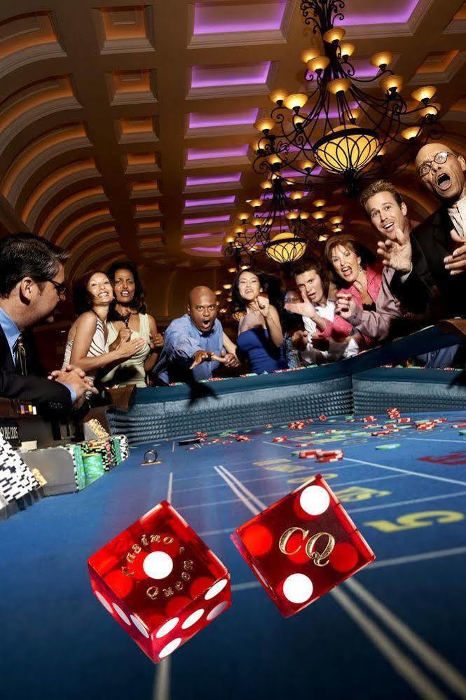 Casino Queen Hotel Saint Louis Bagian luar foto